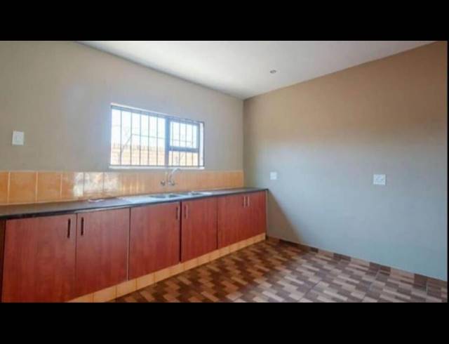 BUSINESS FOR SALE IN LENASIA SOUTH